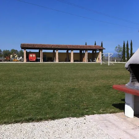 Agriturismo Corte Arcadia Aparthotel San Martino della Battaglia