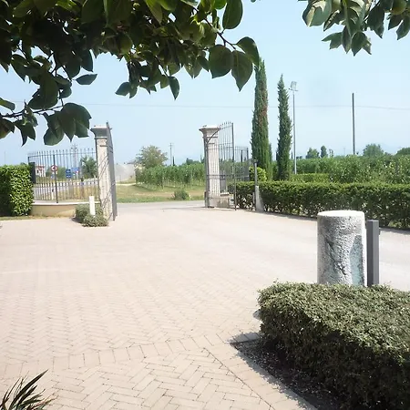 Aparthotel Agriturismo Corte Arcadia