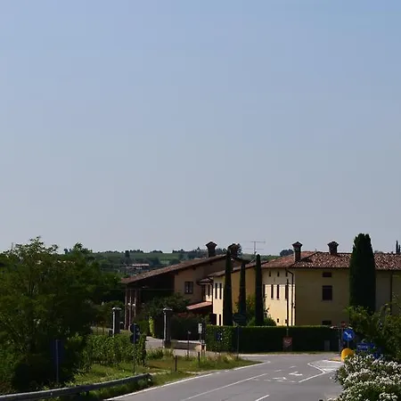 Aparthotel Agriturismo Corte Arcadia
