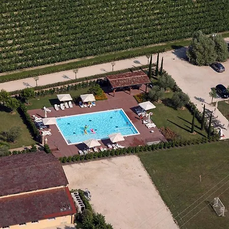Agriturismo Corte Arcadia Aparthotel 4*