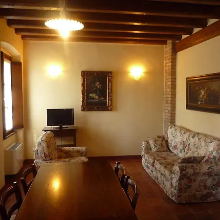 Agriturismo Corte Arcadia 4*